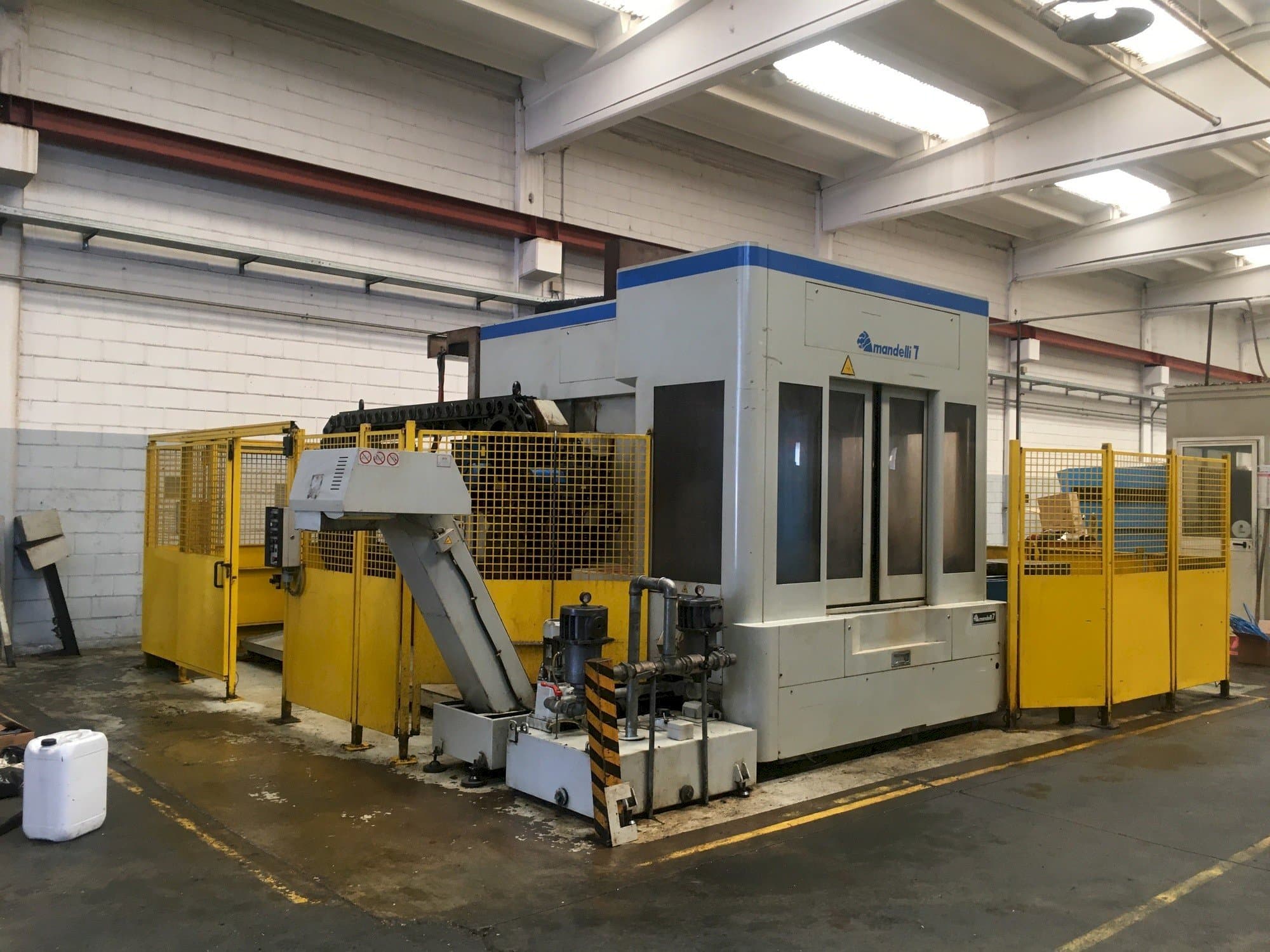 Prikaz stroja Mandelli Type 7 sprijeda