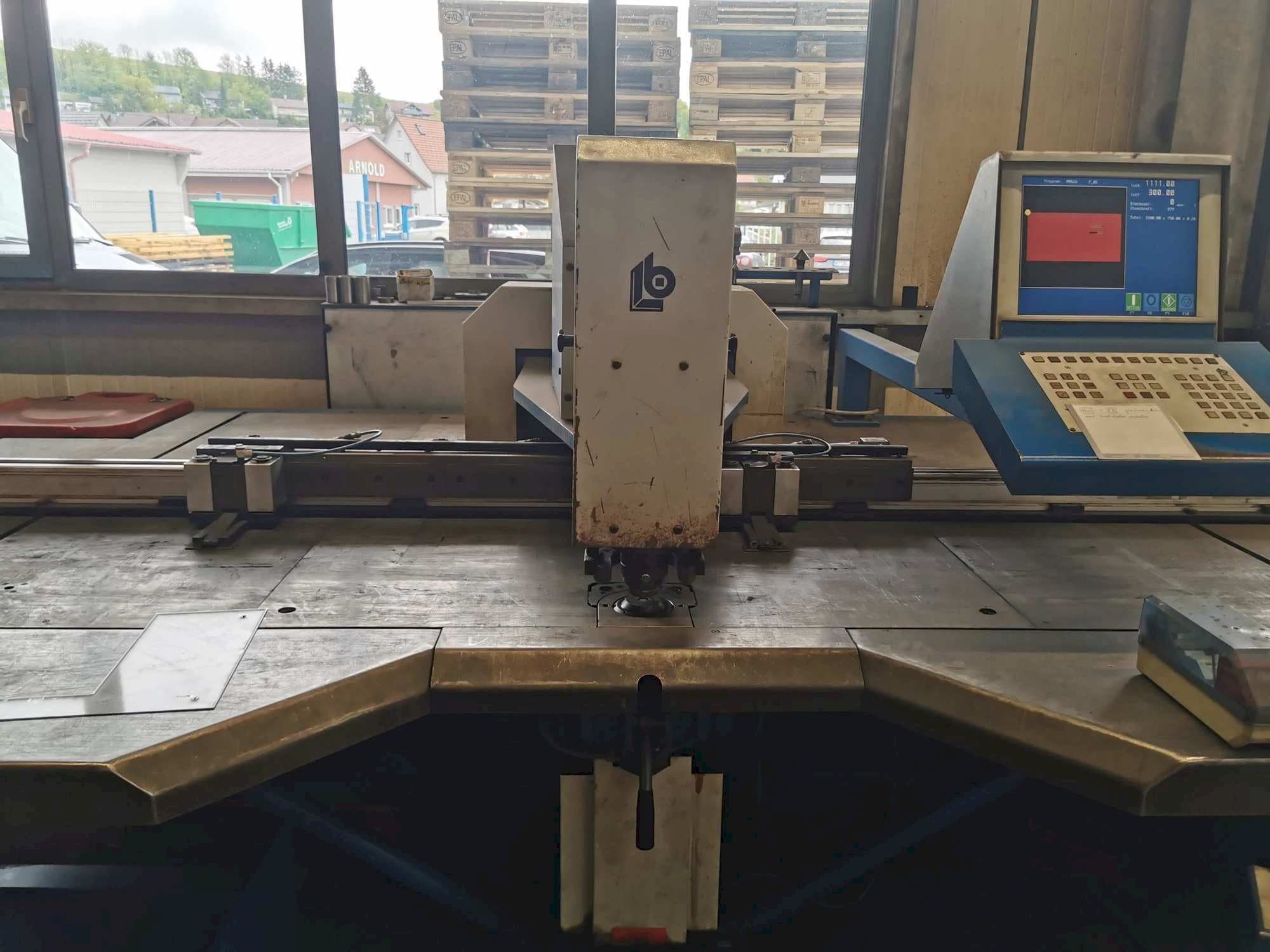 Prikaz stroja BOSCHERT PL 150 CNC Z sprijeda