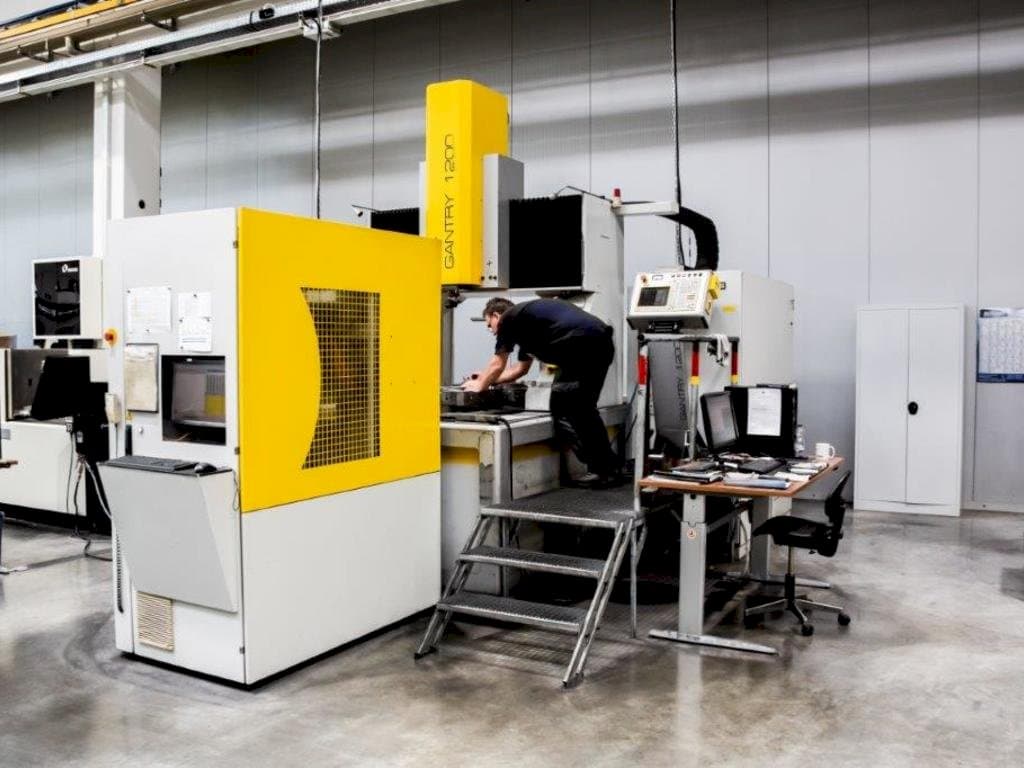 Prikaz stroja OPS-INGERSOLL Gantry 1200 sprijeda