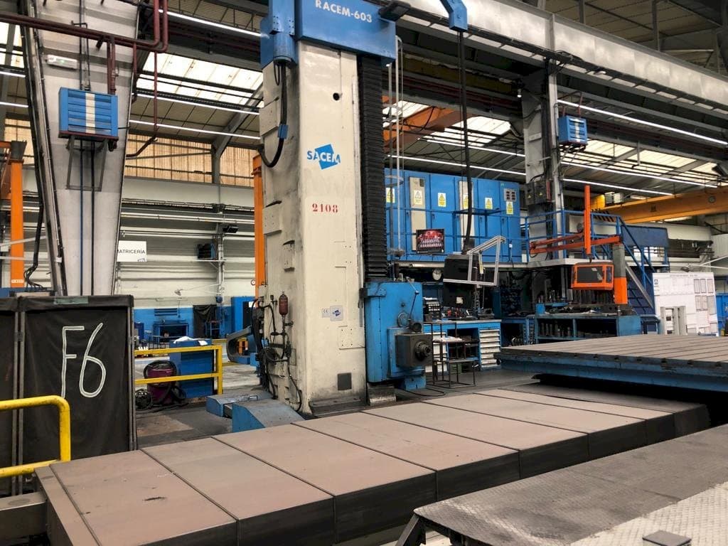 Prikaz stroja Sacem Racem-603 sprijeda