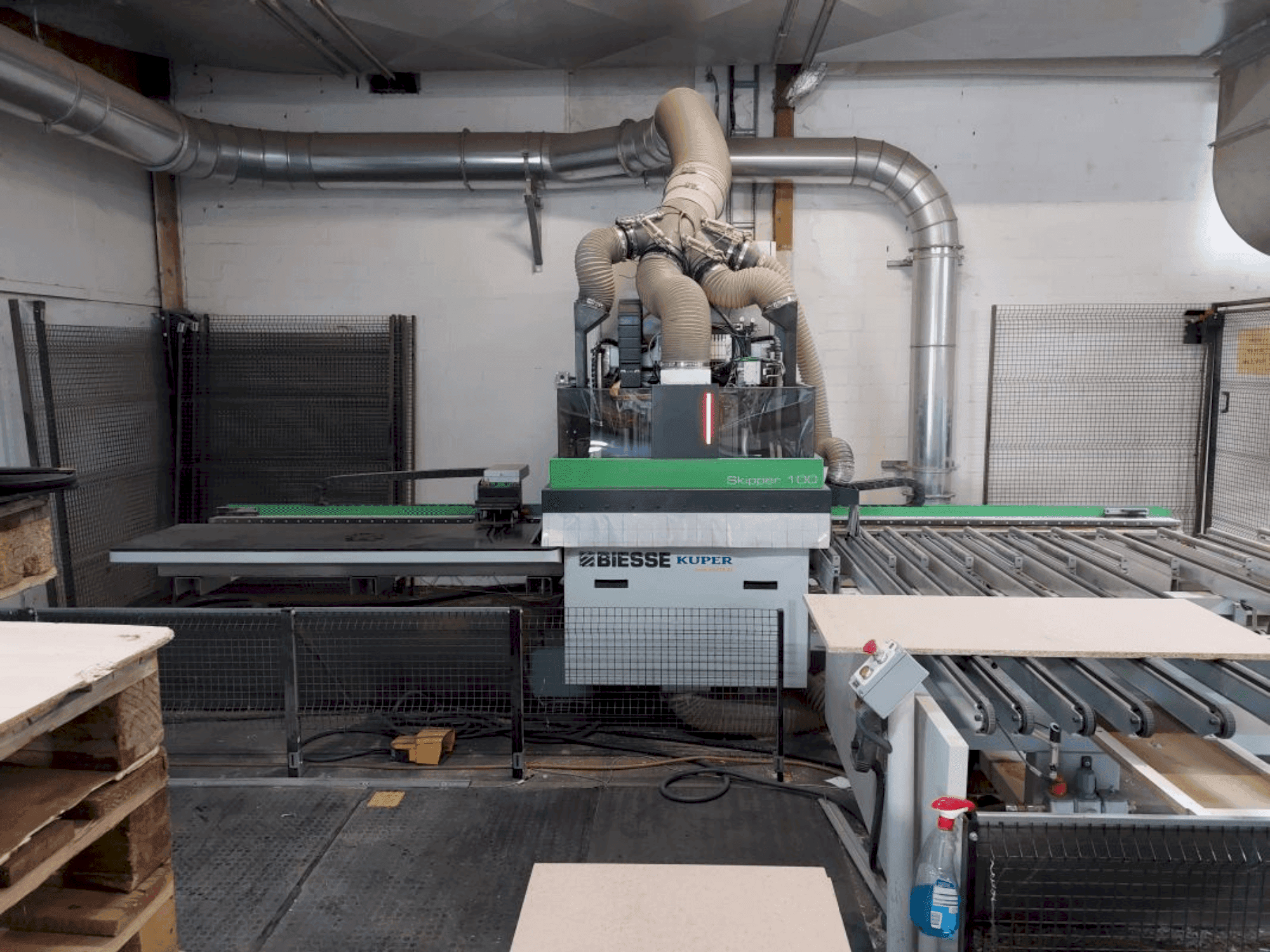 Prikaz stroja BIESSE SKIPPER 100 L sprijeda