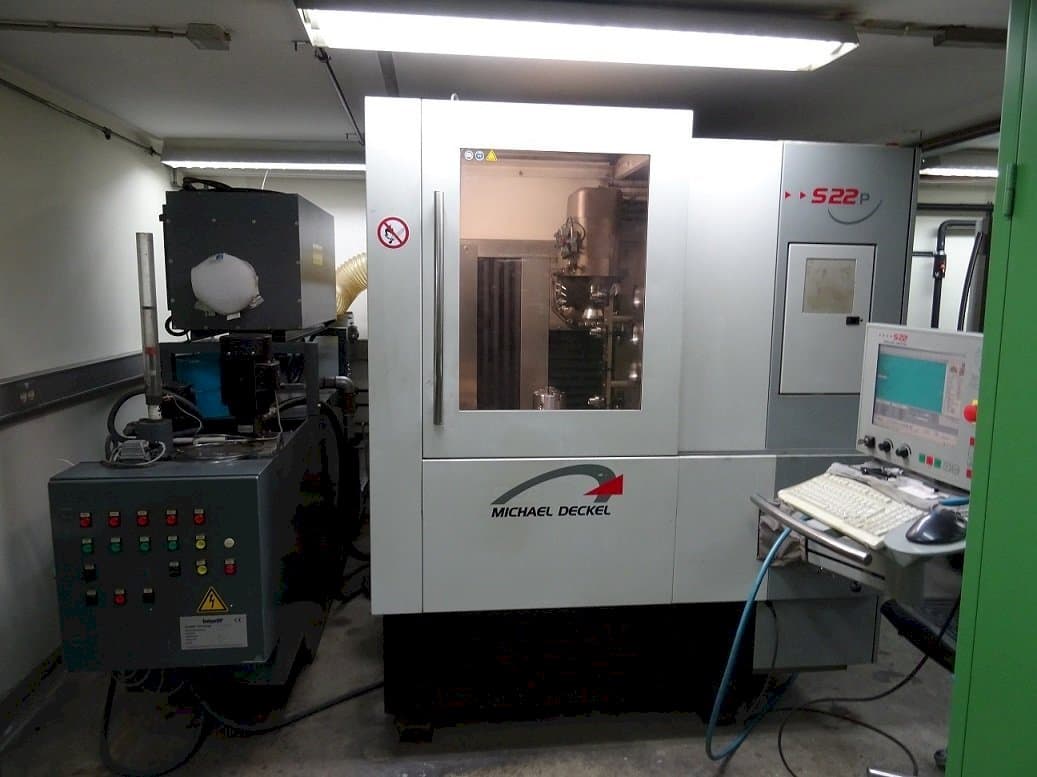 Prikaz stroja Michael Deckel S22 P sprijeda
