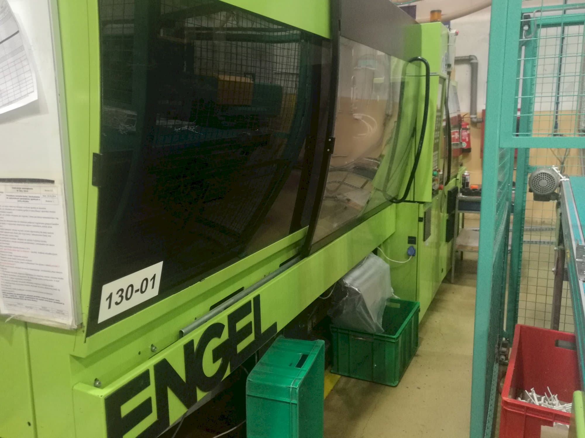 Prikaz stroja ENGEL VICTORY 650/130 Tech slijeva