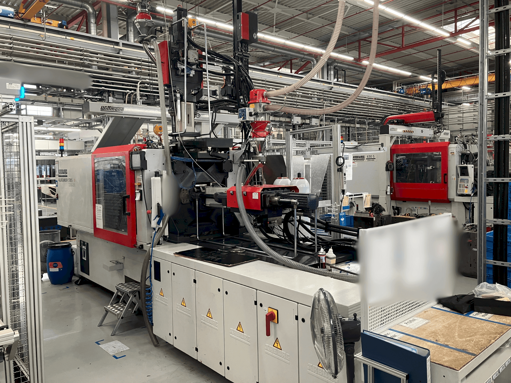 Prikaz stroja Arburg Allrounder 570 S 2200-290 / 170 sprijeda