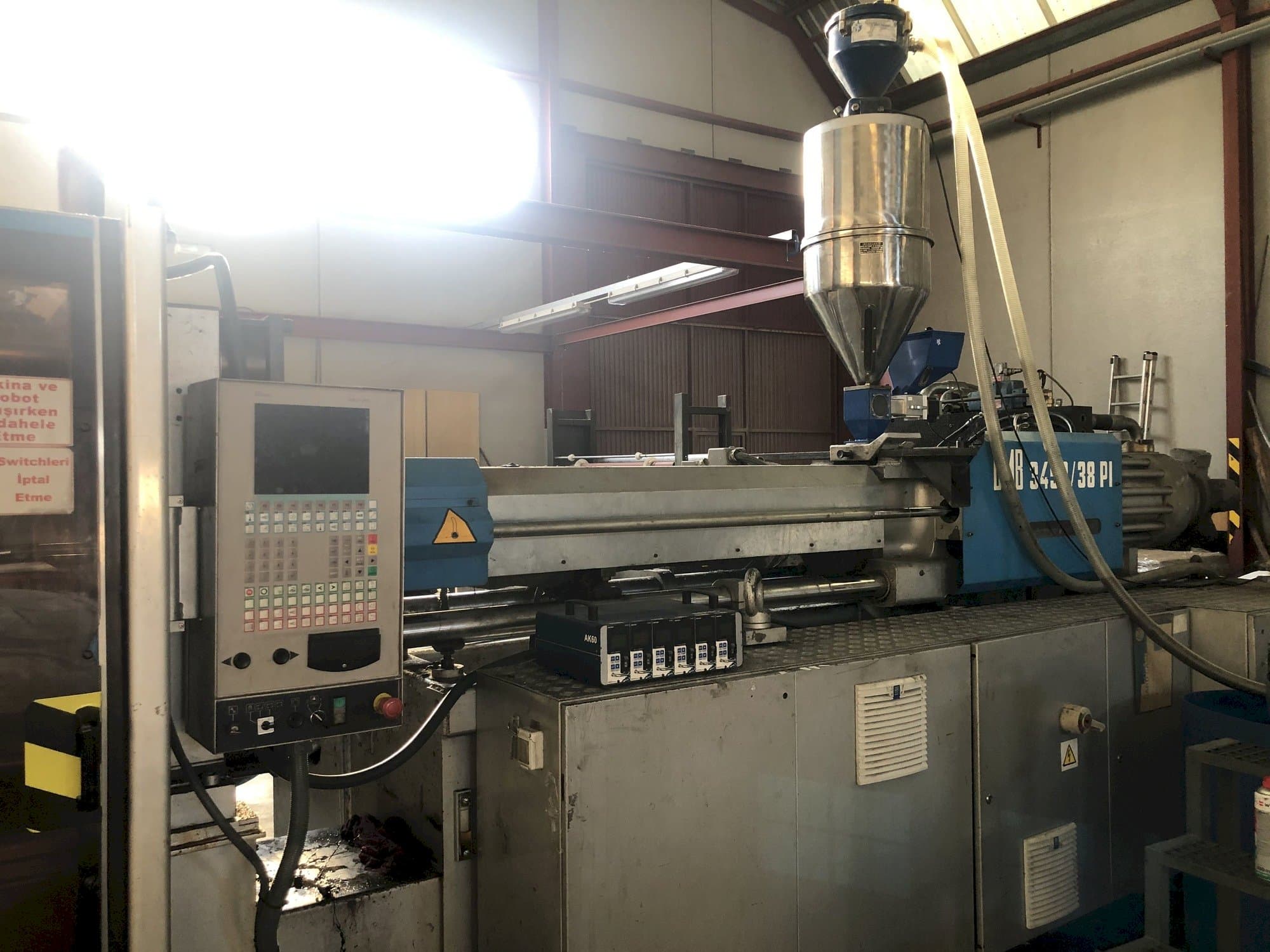 Prikaz stroja BMB 380/34pi sprijeda