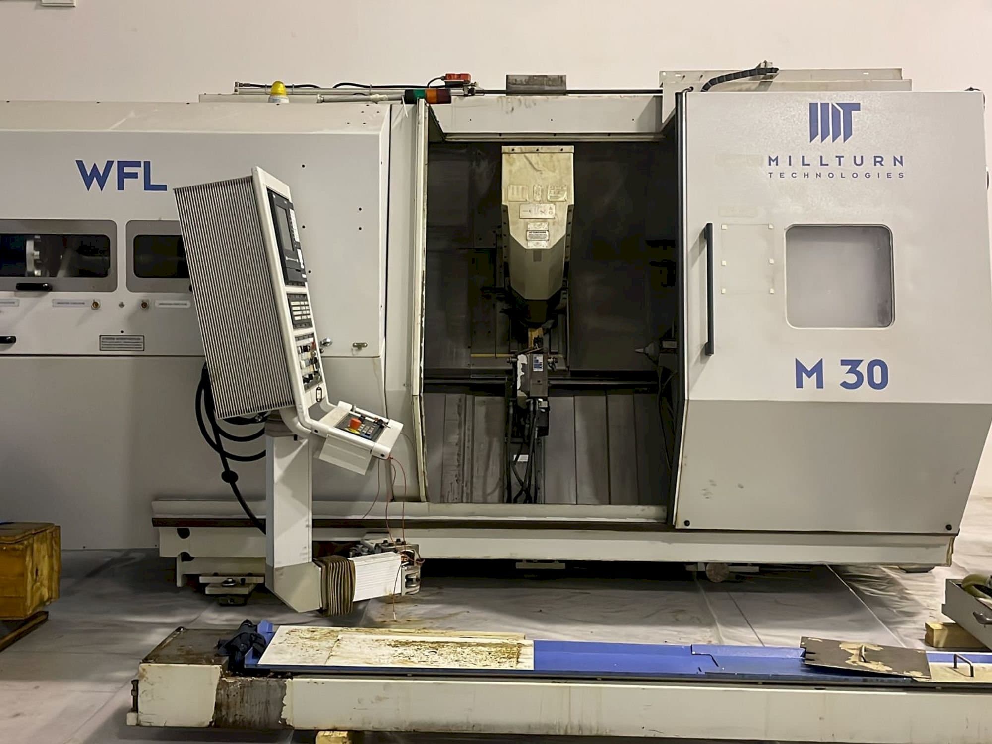 Prikaz stroja WFL Millturn M30 sprijeda