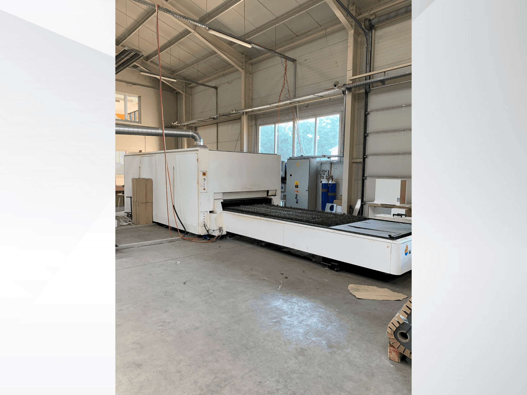 Prikaz  stroja Bodor P3015  sprijeda