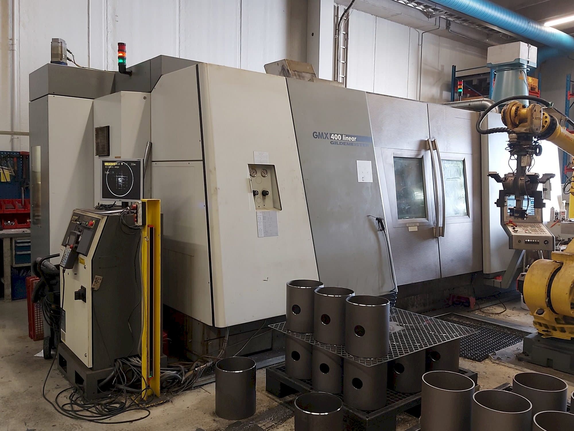 Prikaz stroja Gildemeister GMX 400 Linear sprijeda