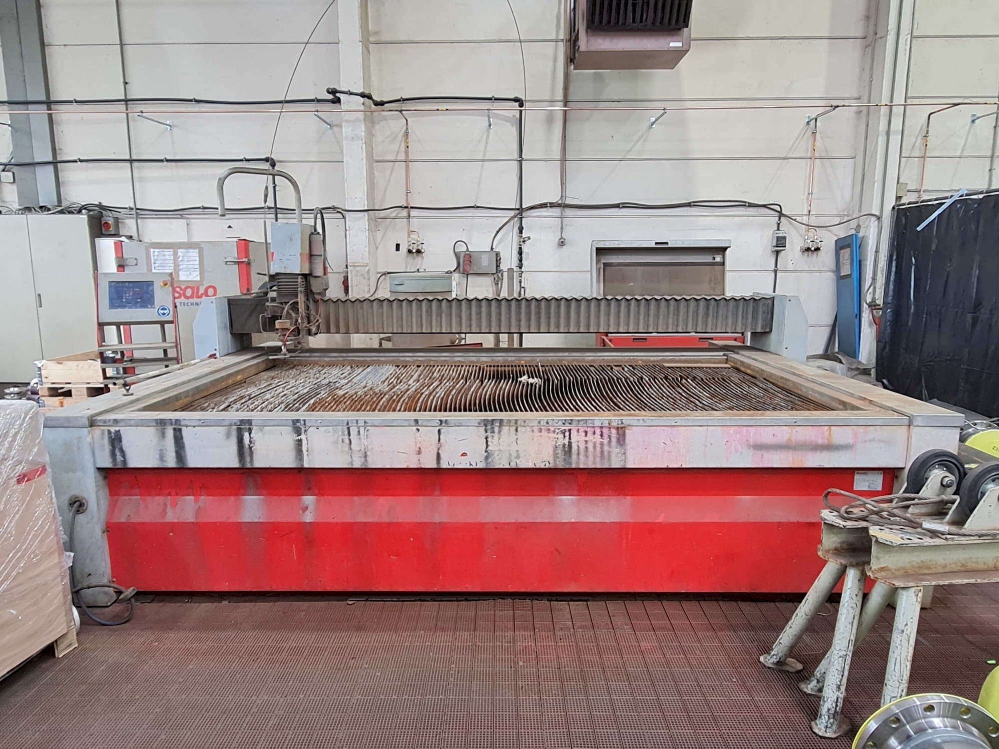 Prikaz stroja Resato R-LCM 3015-1 sprijeda