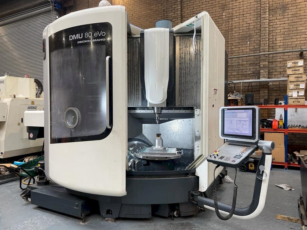 Prikaz stroja DMG DMU 80 eVo Linear sprijeda