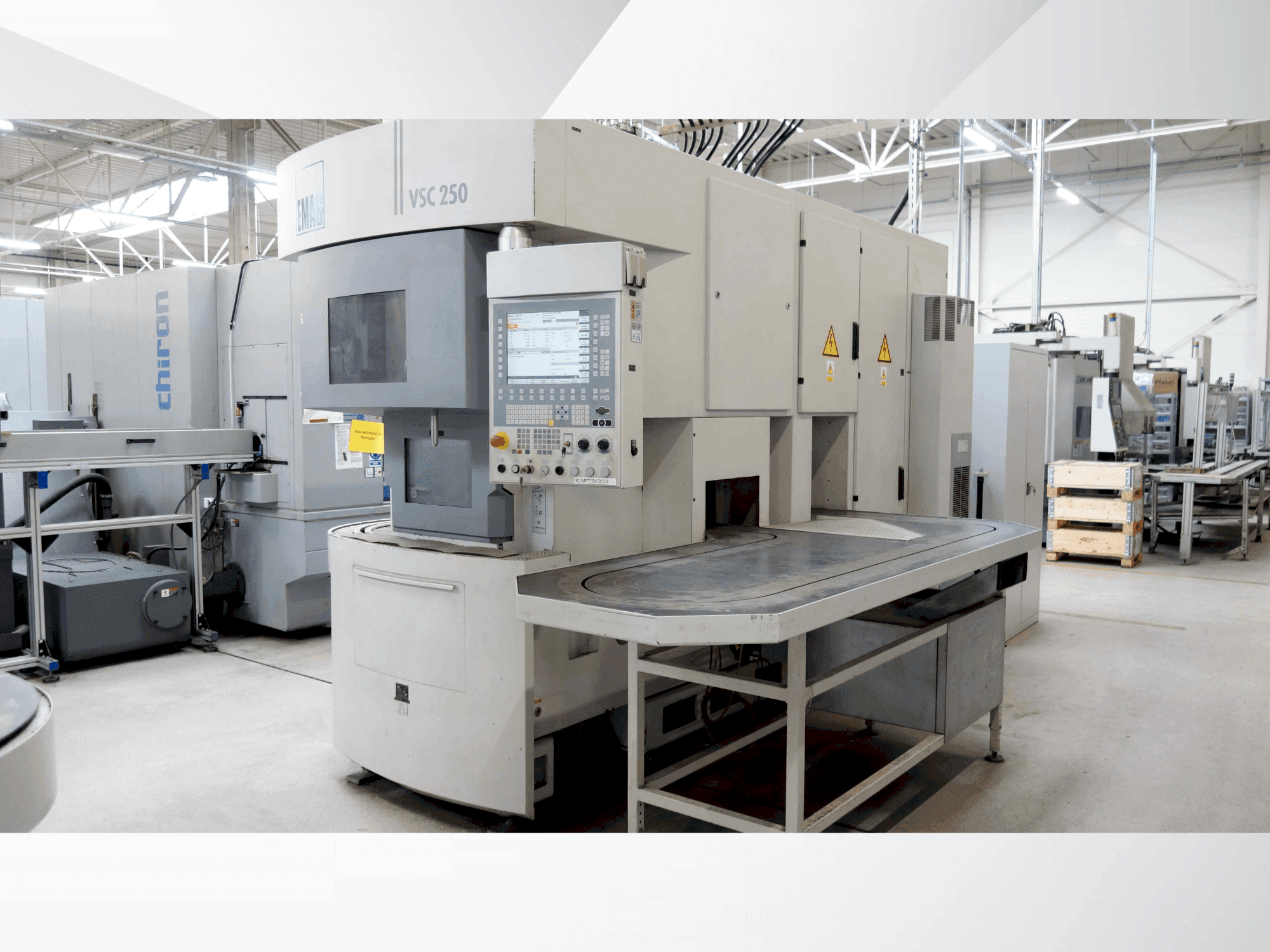 Prikaz  stroja EMAG VSC 250  sprijeda