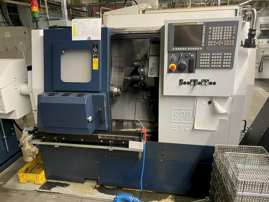 Prikaz stroja SPINNER TC400 52MC sprijeda