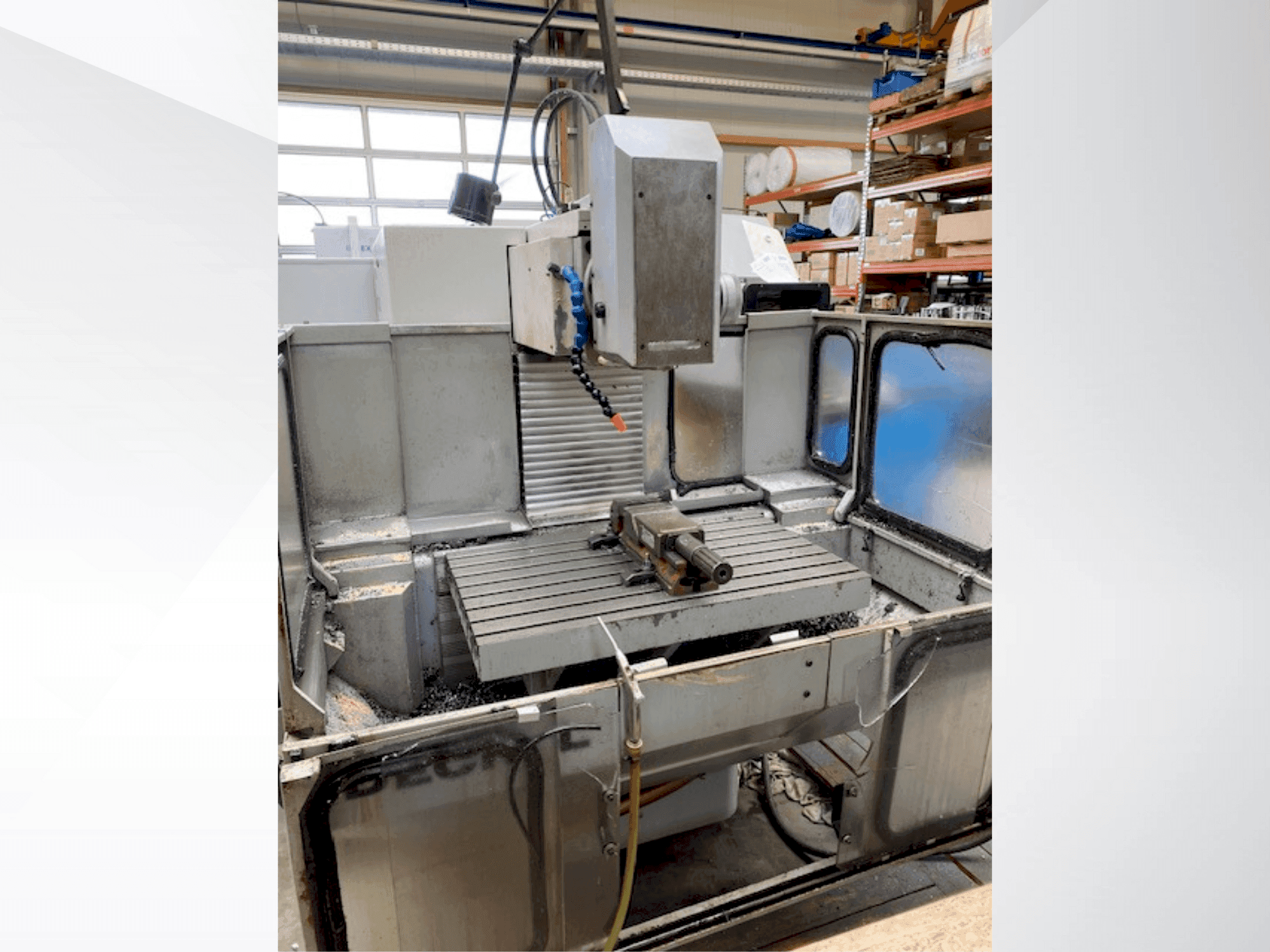 Prikaz  stroja DECKEL FP4NC  sprijeda