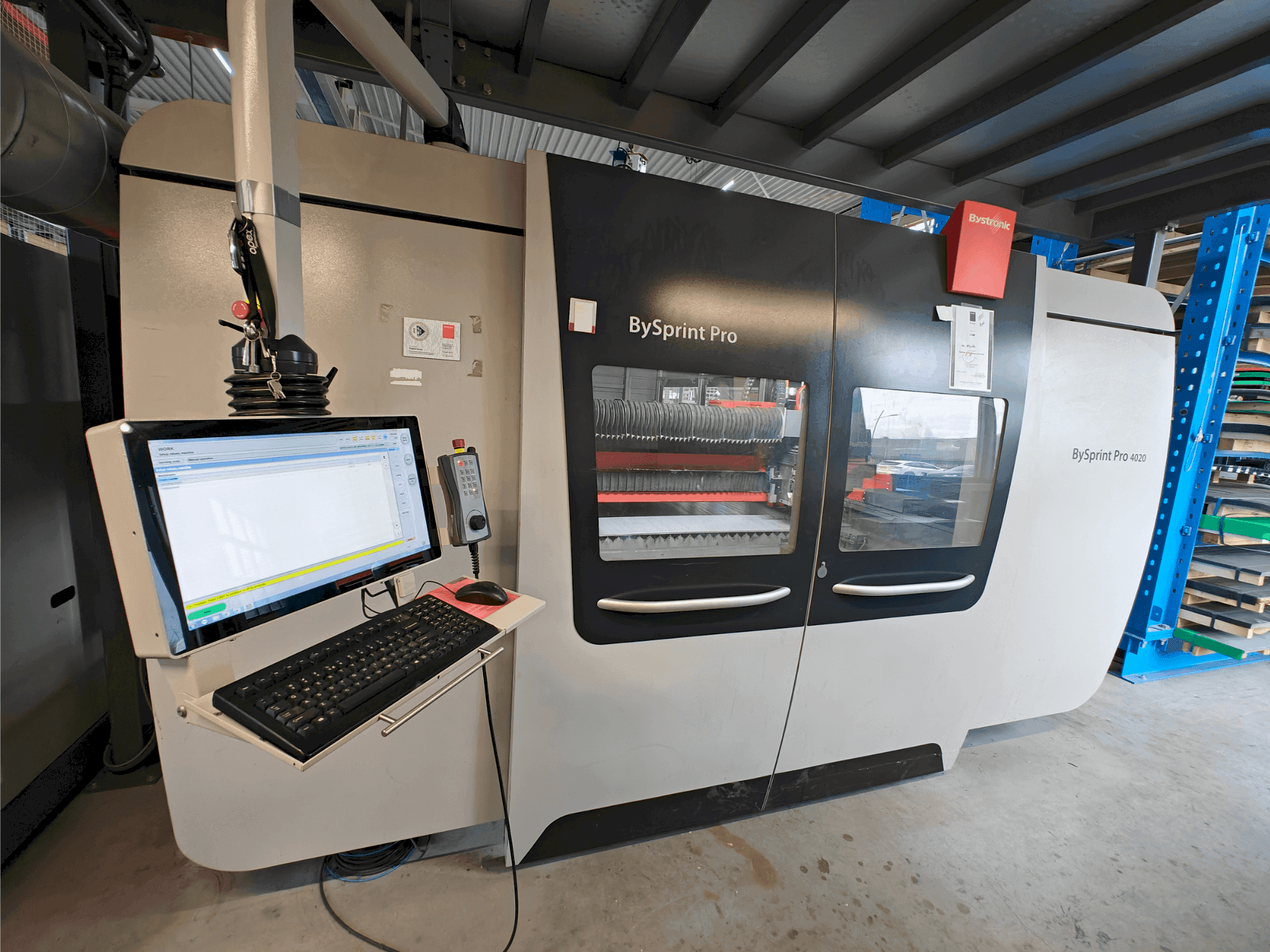 Prikaz  stroja Bystronic Bysprint Pro 4020  sprijeda