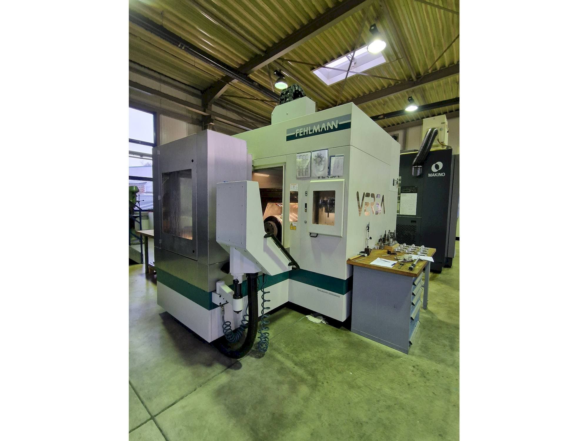 Prikaz stroja FEHLMANN Versa P825 sprijeda