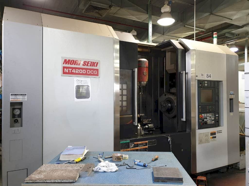 Prikaz stroja MORI SEIKI NT4200 DCG sprijeda