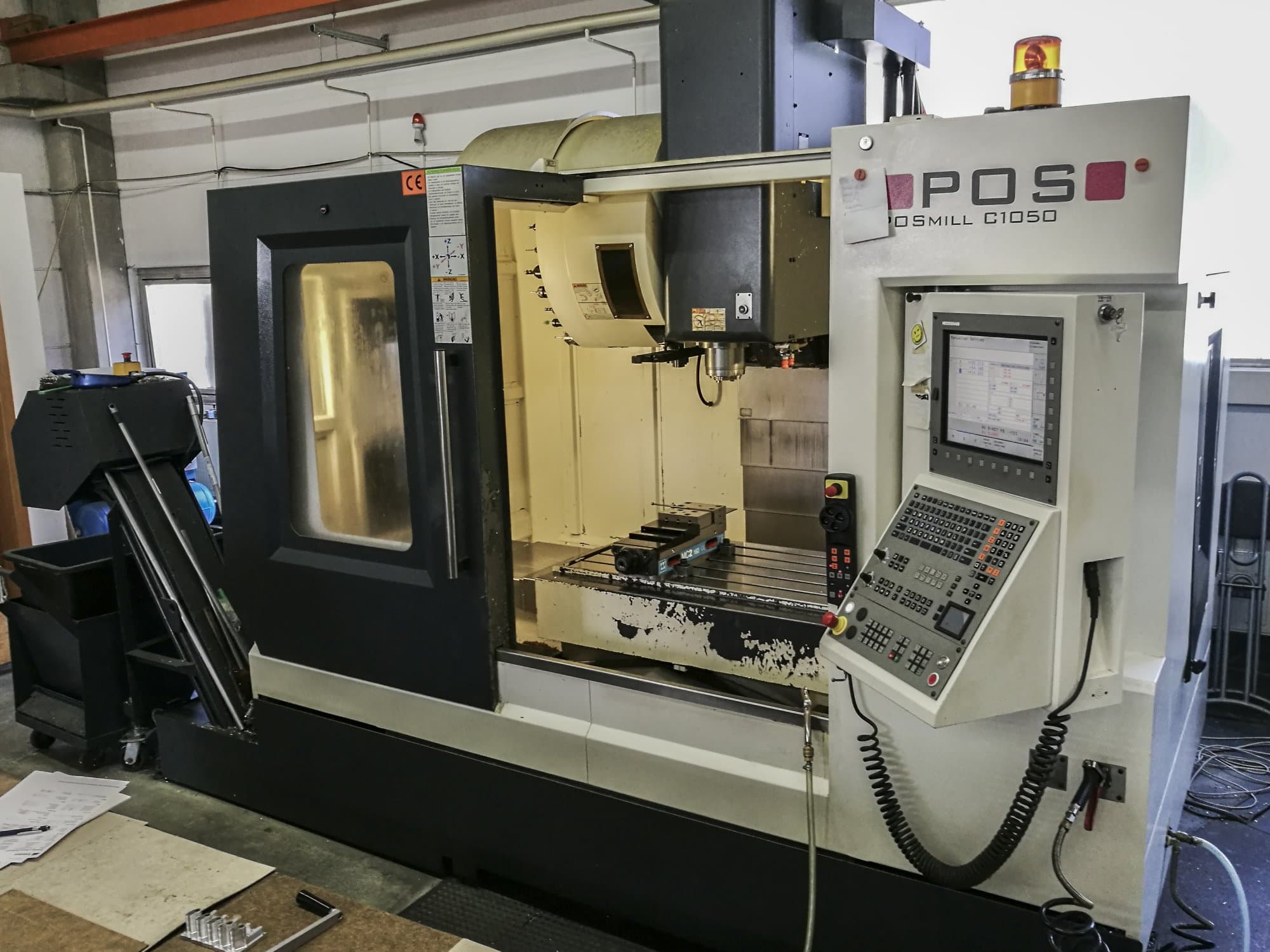 Prikaz stroja POS POSmill C1050 zdesna