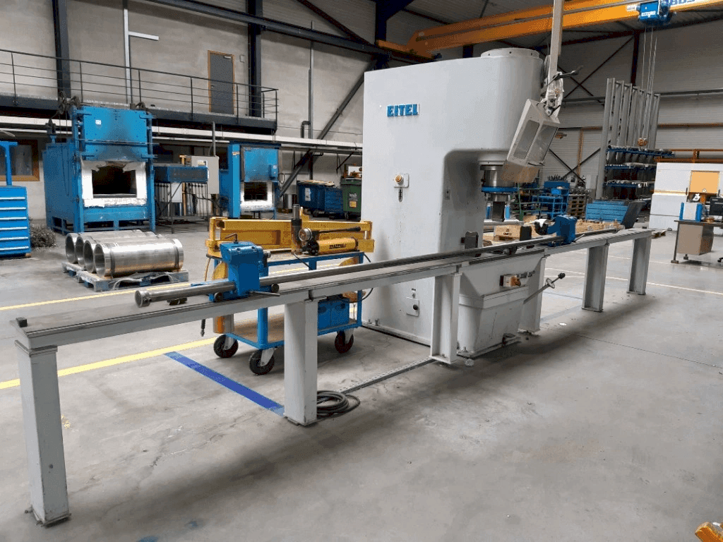 Prikaz stroja EITEL-PRESS RP 100 sprijeda