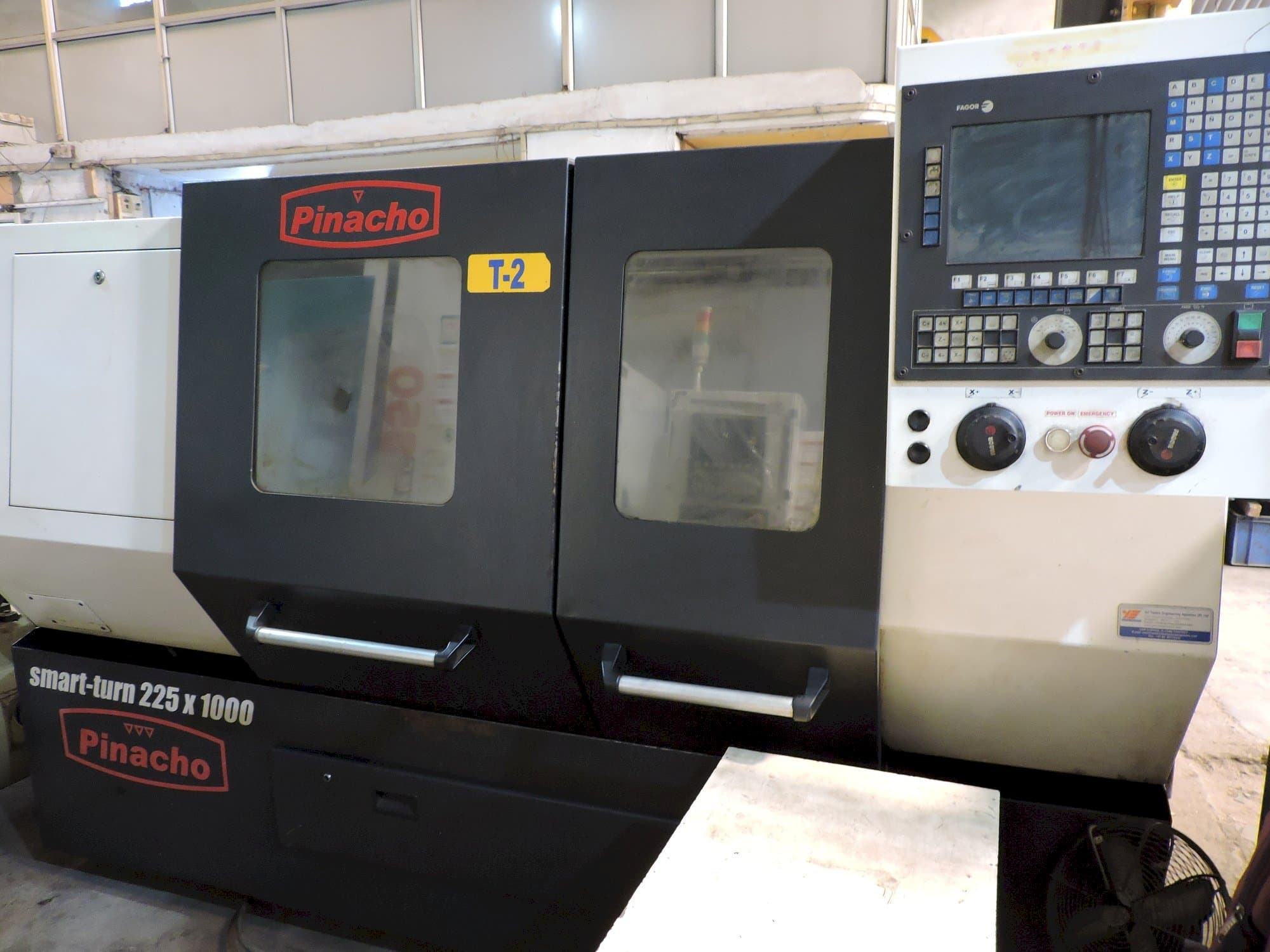 Prikaz stroja Pinacho Smart Turn 225 x 1000 sprijeda