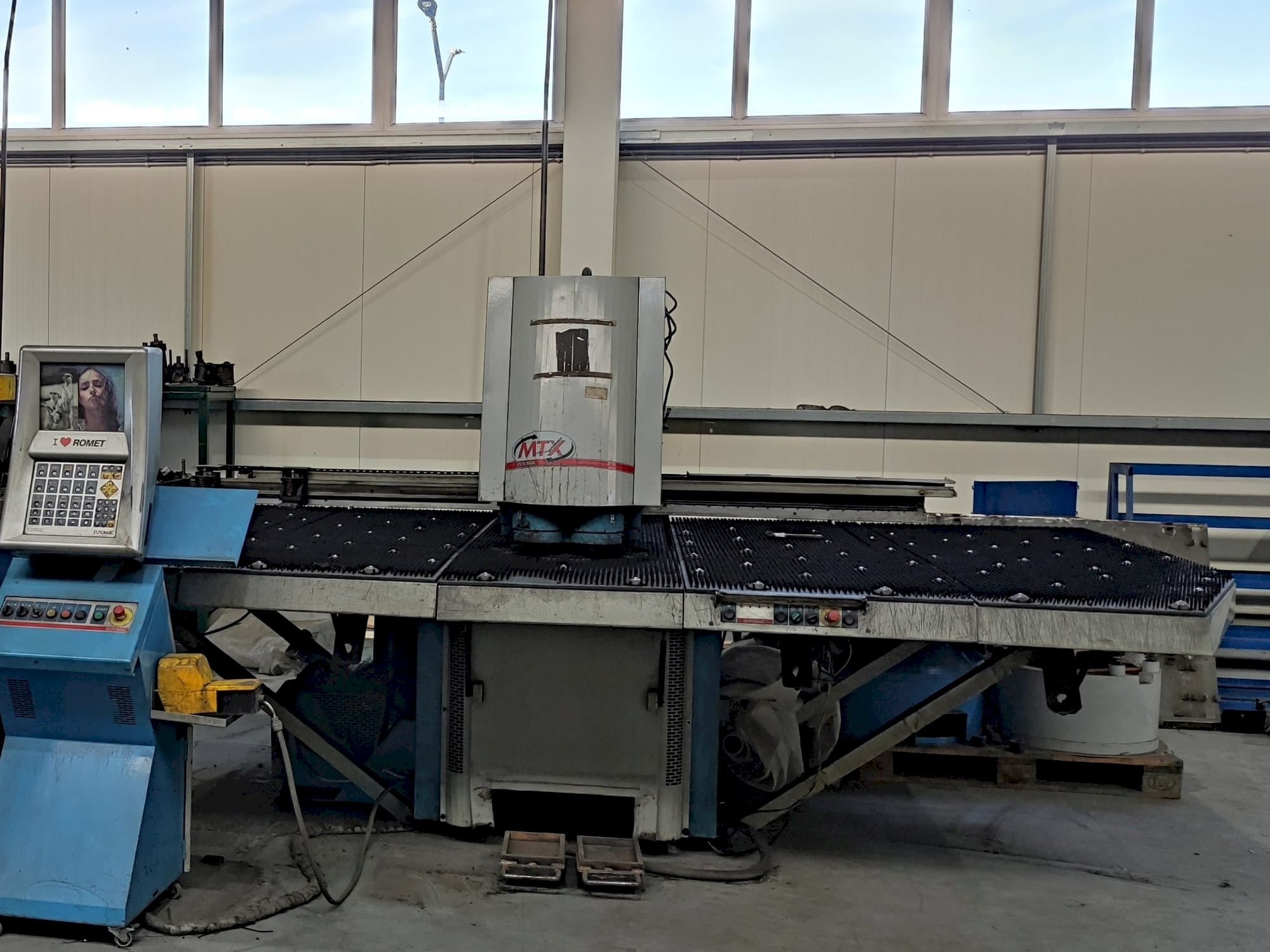 Prikaz stroja Euromac MTX INDEX sprijeda