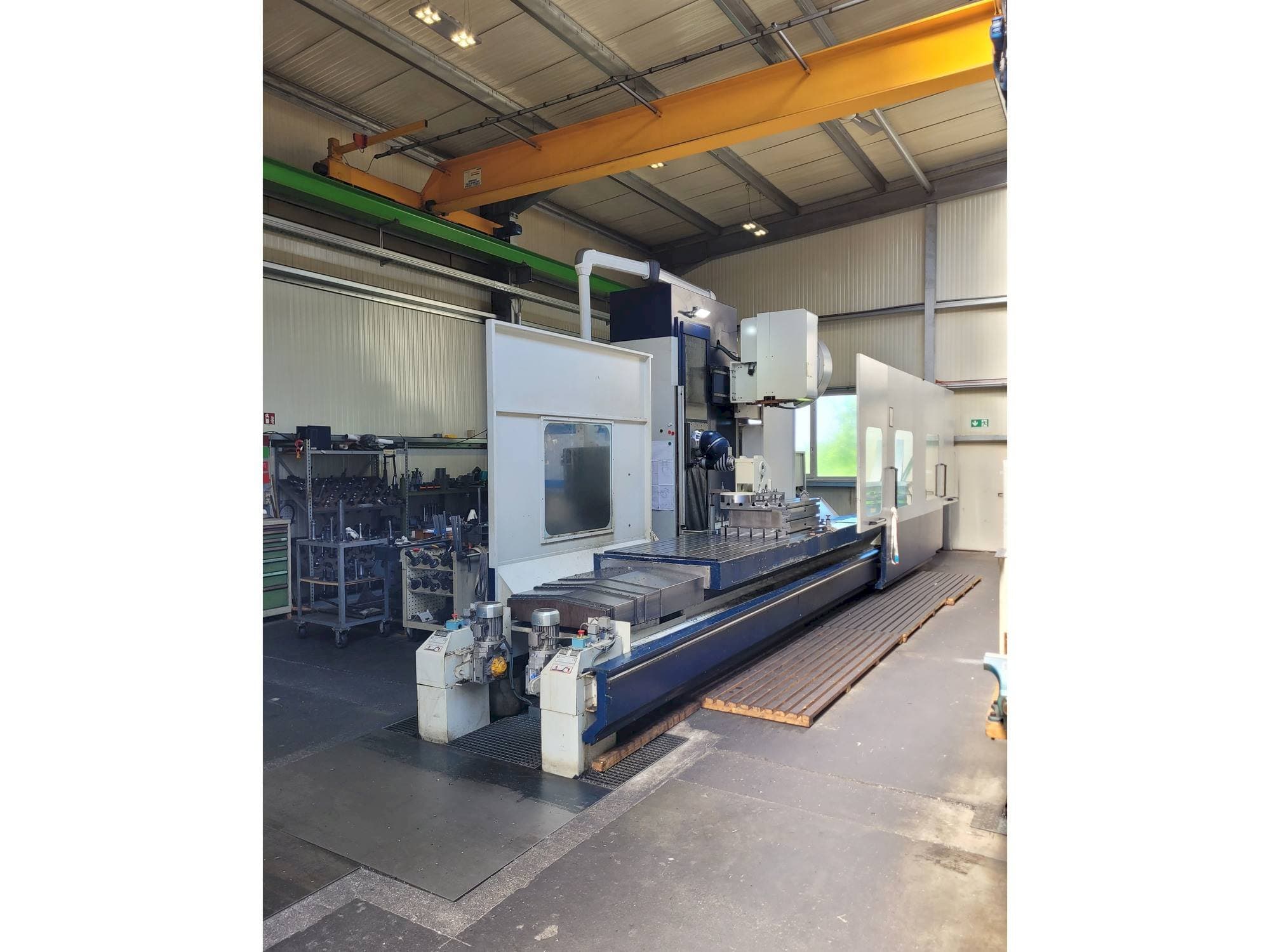 Prikaz stroja Soraluce T35 sprijeda