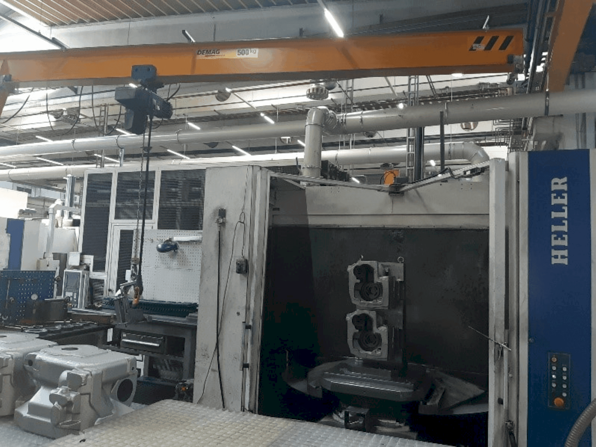 Prikaz stroja HELLER MCH 350 sprijeda