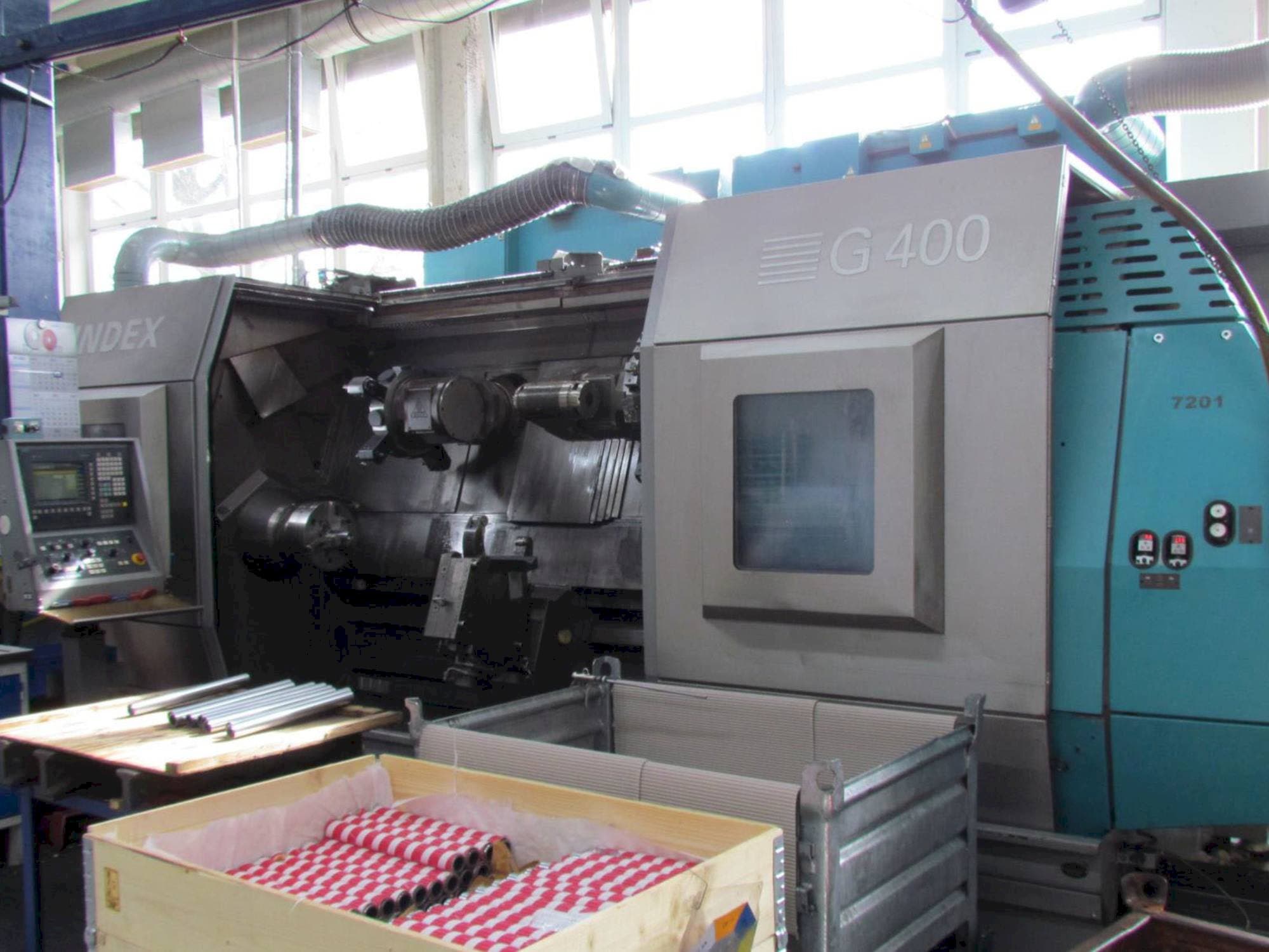 Prikaz stroja Index G400 sprijeda