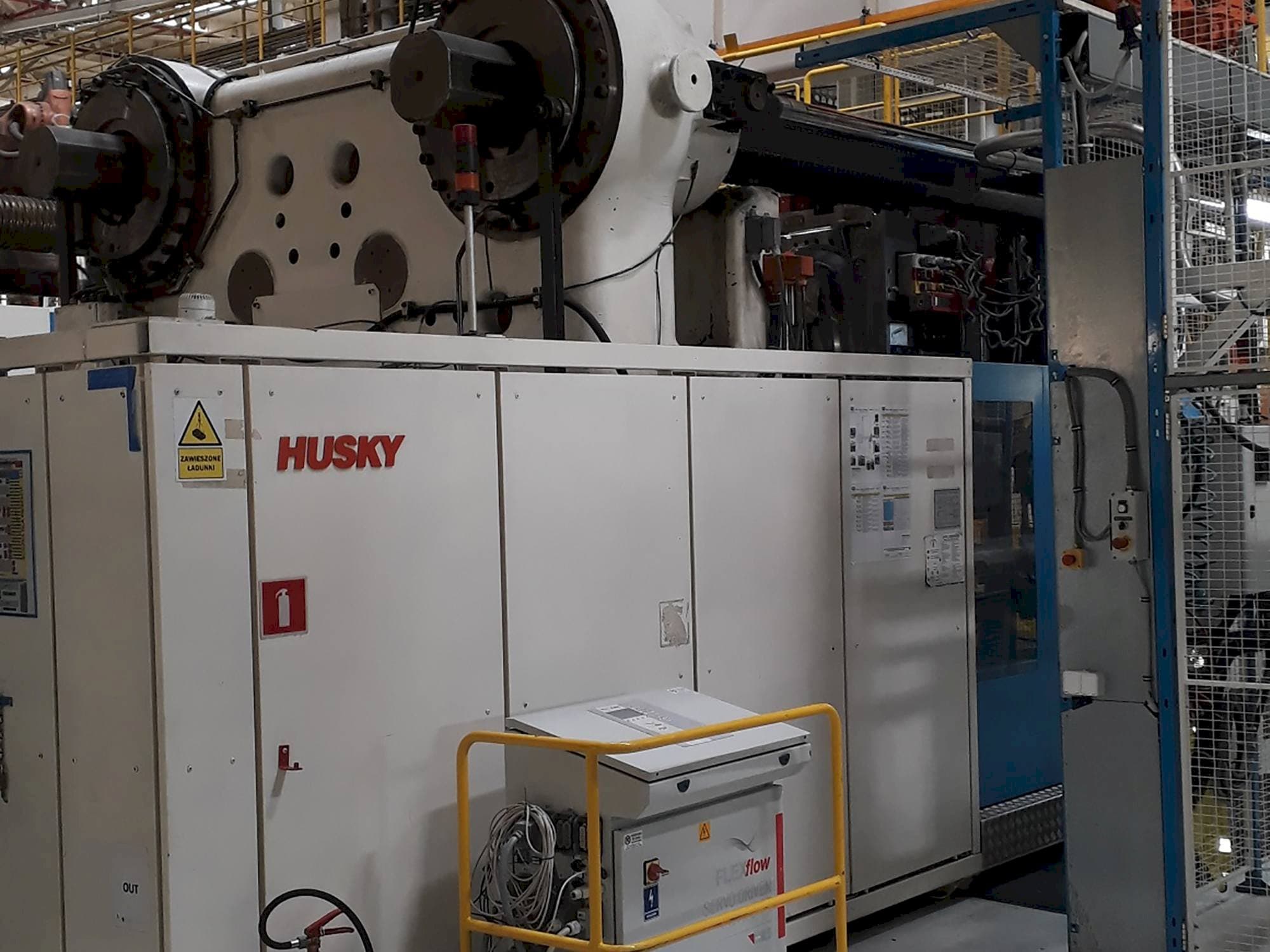 Prikaz stroja Husky ELL2350 RS155/145 sprijeda