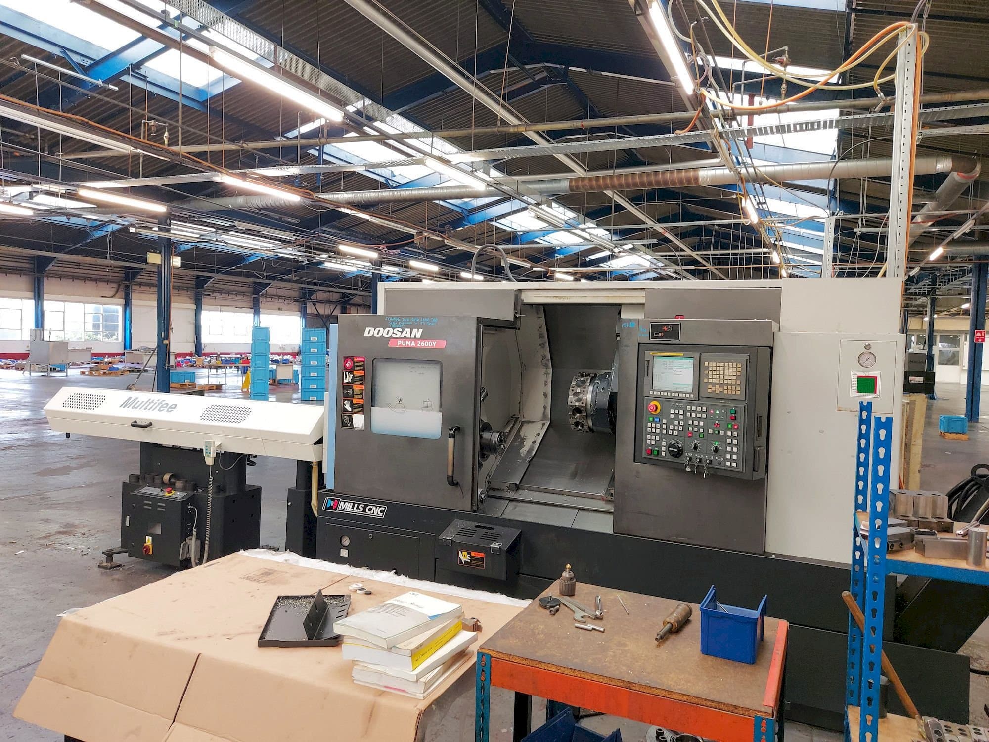 Prikaz stroja Doosan Puma 2600Y sprijeda