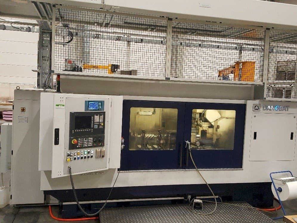 Prikaz stroja DANOBAT WT-62-3B sprijeda