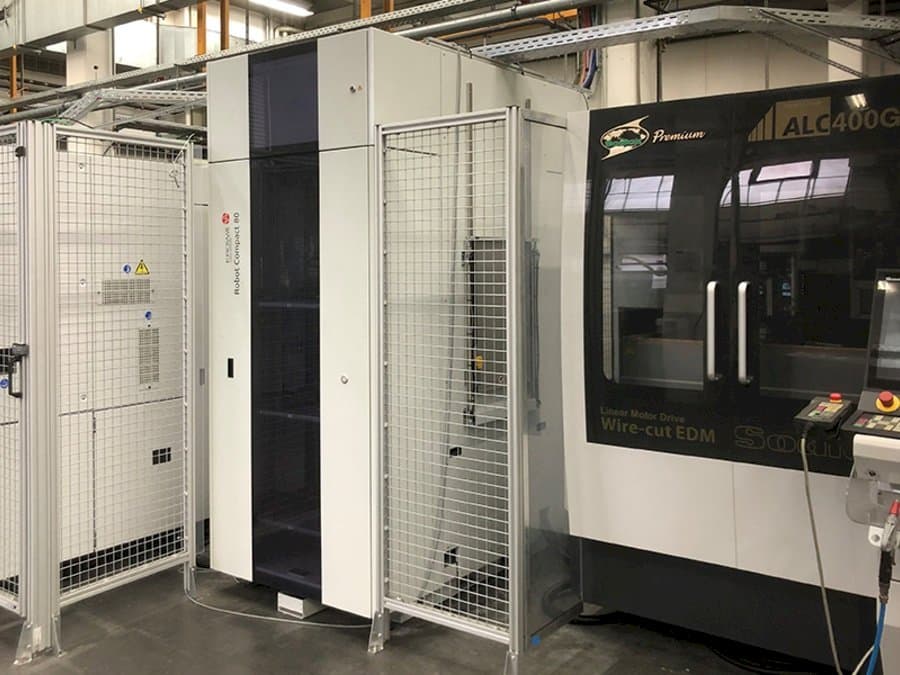 Prikaz stroja Sodick ALC400G sprijeda