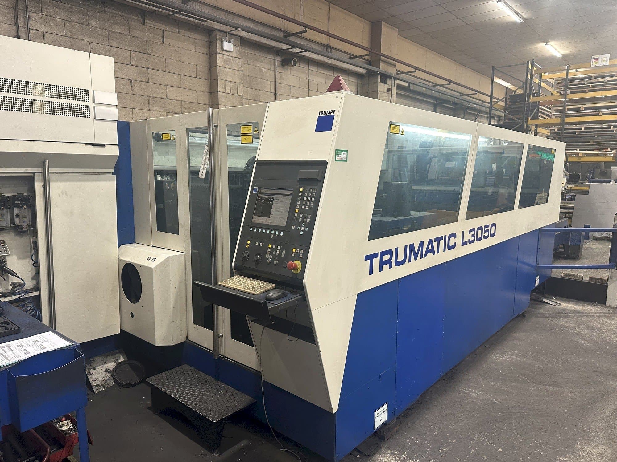 Prikaz stroja Trumpf Trumatic L3050 sprijeda