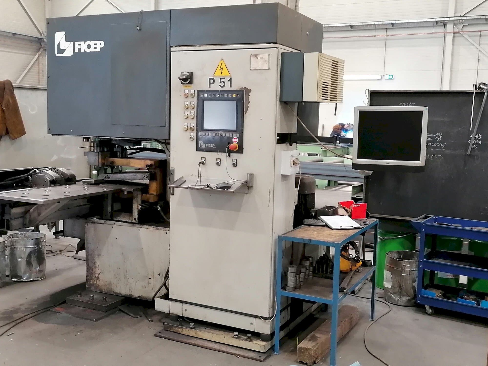 Prikaz stroja FICEP P51 sprijeda