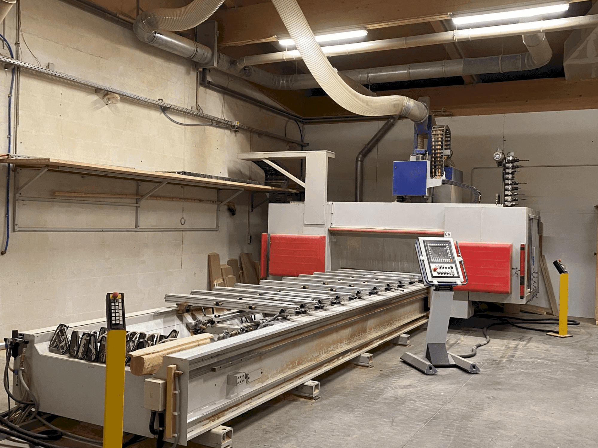 Prikaz  stroja MAKA FPM 470  sprijeda