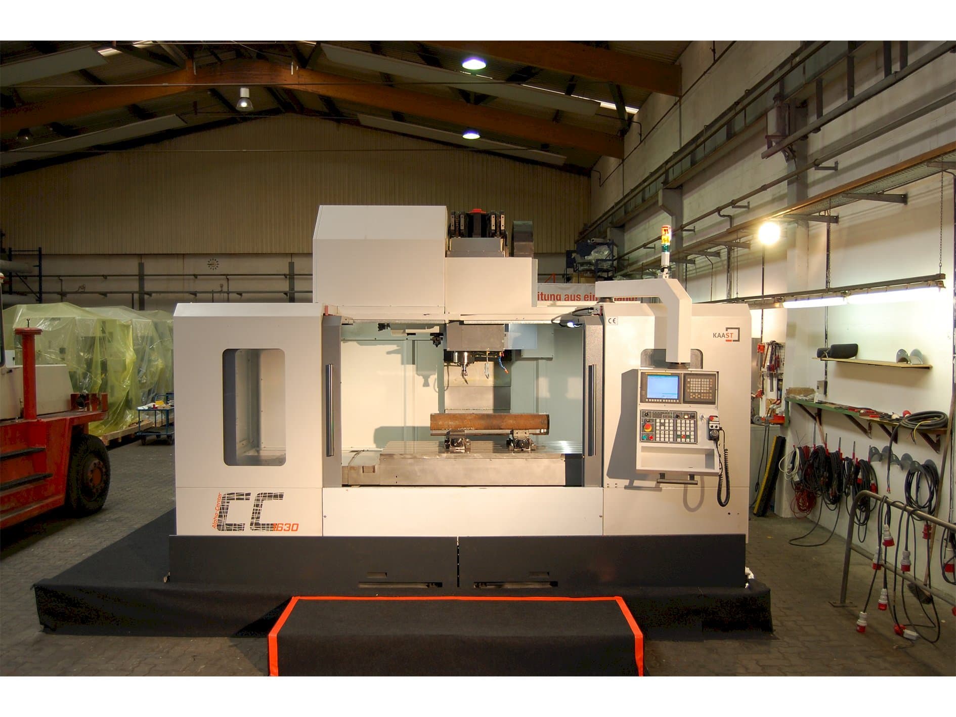 Prikaz stroja Kaast CC1630 sprijeda