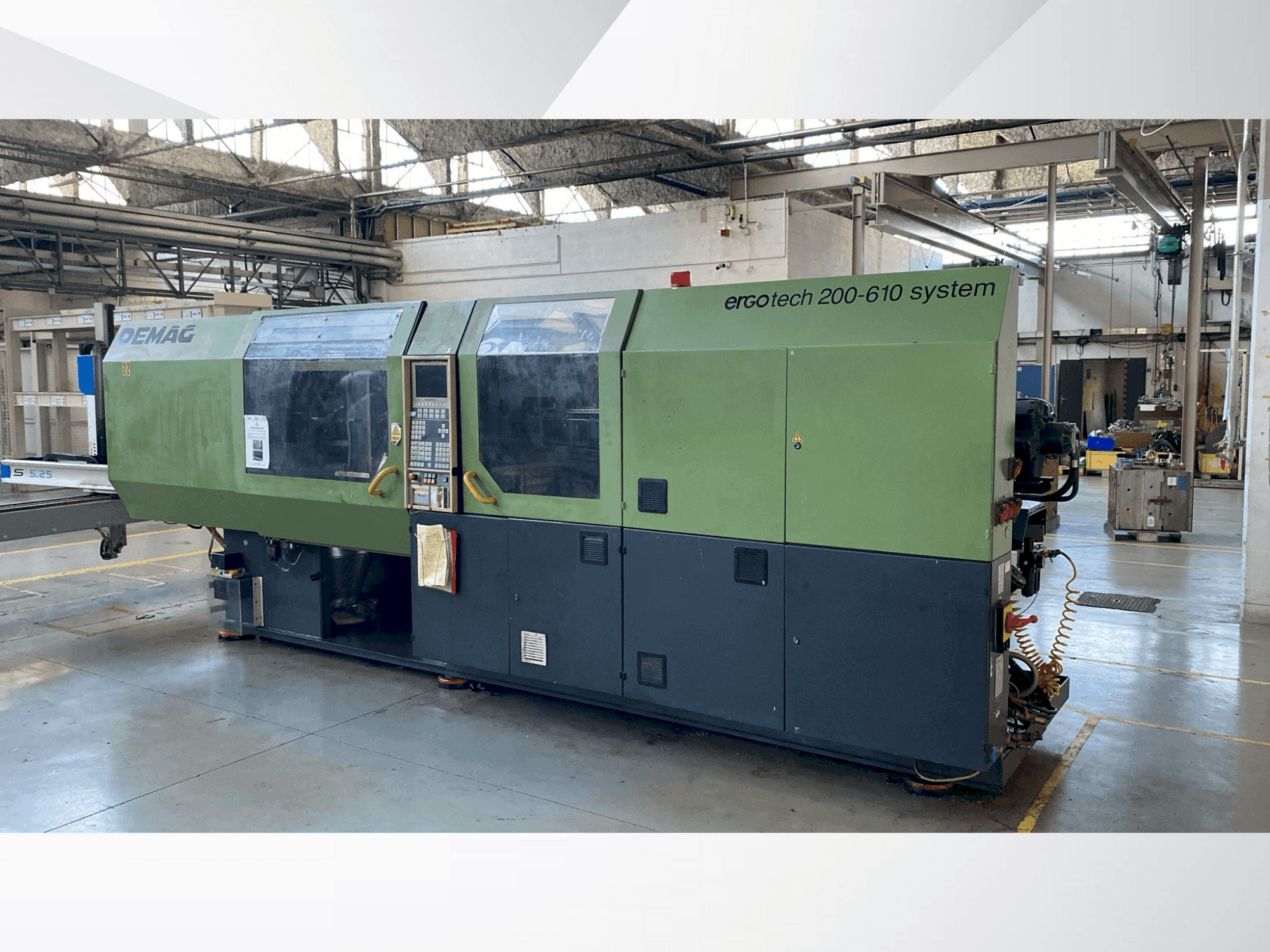 Prikaz stroja DEMAG Ergotech Sytem 200-610 sprijeda