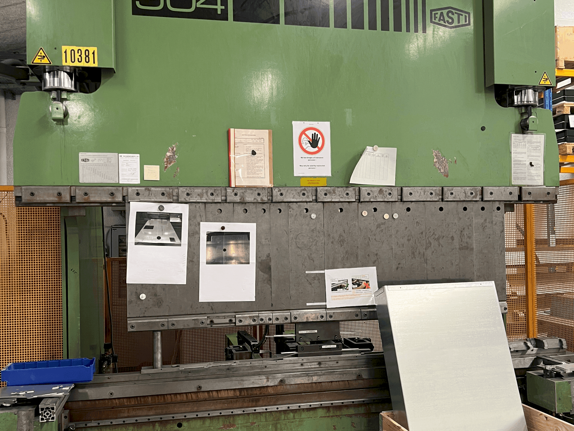 Prikaz stroja FASTI 904 sprijeda