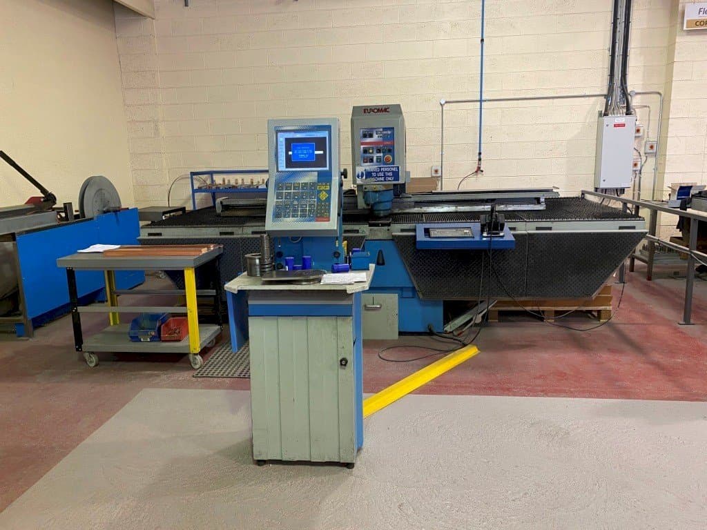 Prikaz stroja Euromac ZX 1250/30 sprijeda