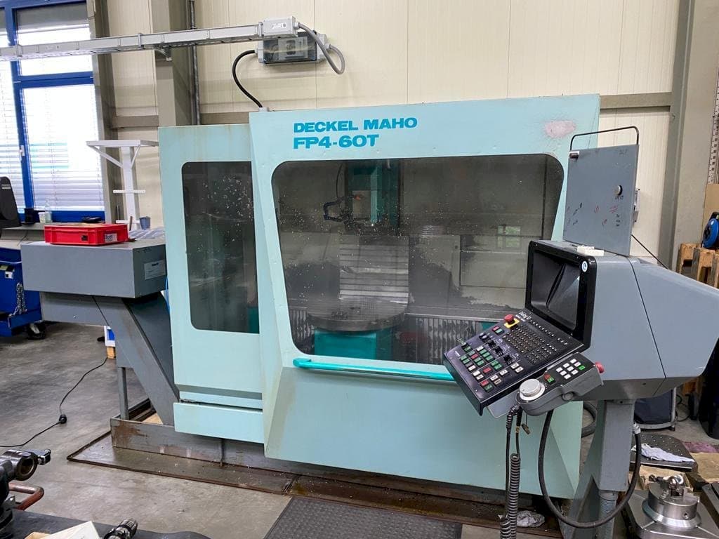 Prikaz stroja DECKEL MAHO FP4-60 T sprijeda