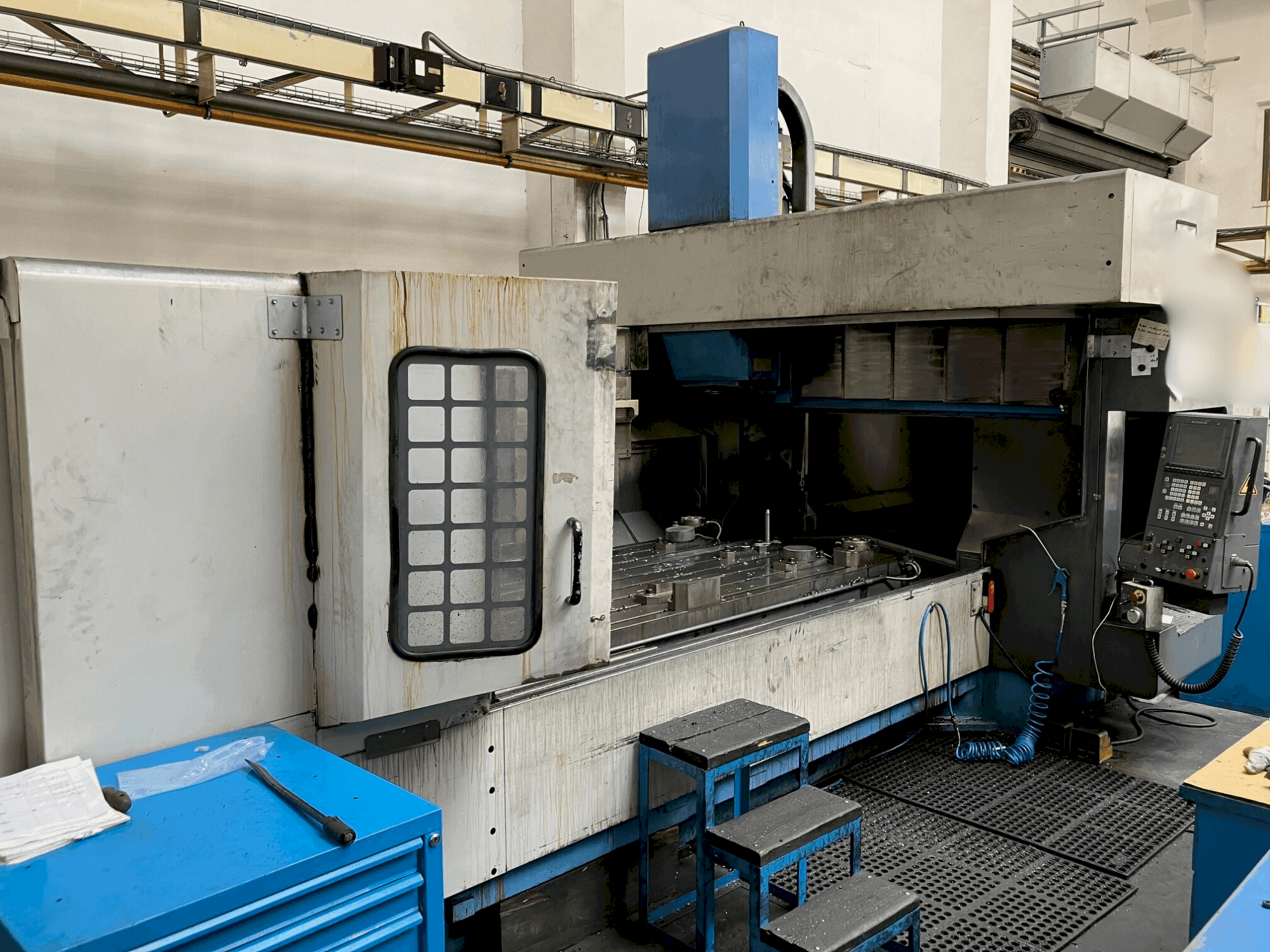 Prikaz stroja Mazak FJV 60/120 sprijeda