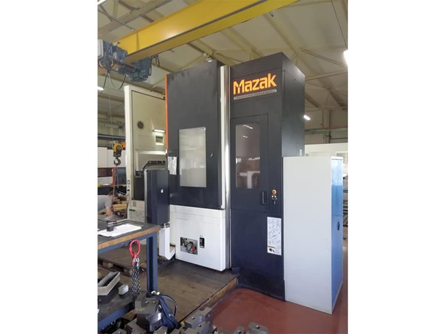 Prikaz stroja Mazak MEGATURN NEXUS 900 sprijeda