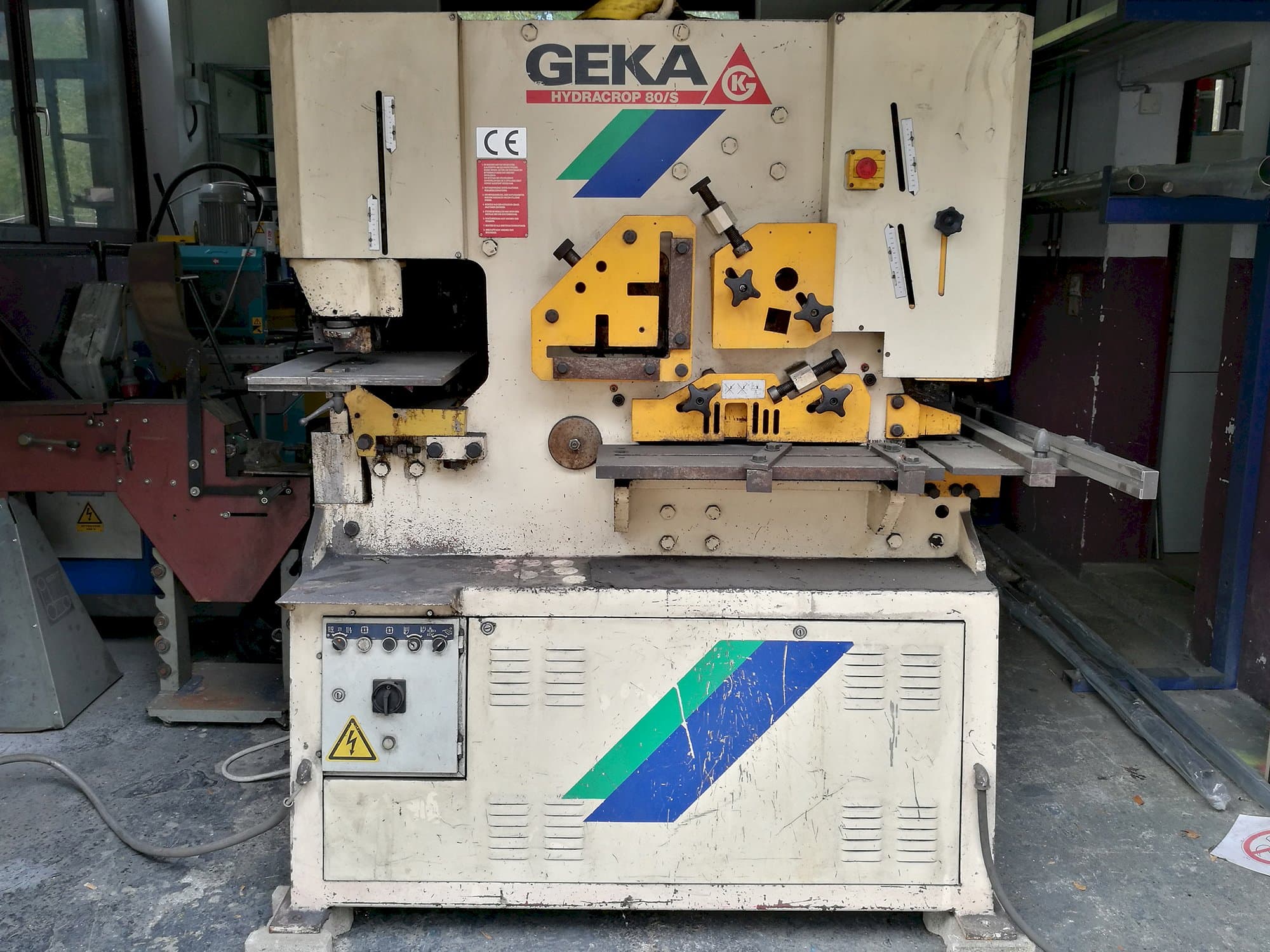Prikaz stroja GEKA HYDRACROP 80/S sprijeda