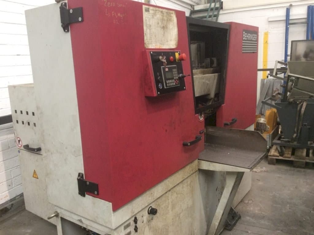 Prikaz stroja Behringer HBE261 A sprijeda