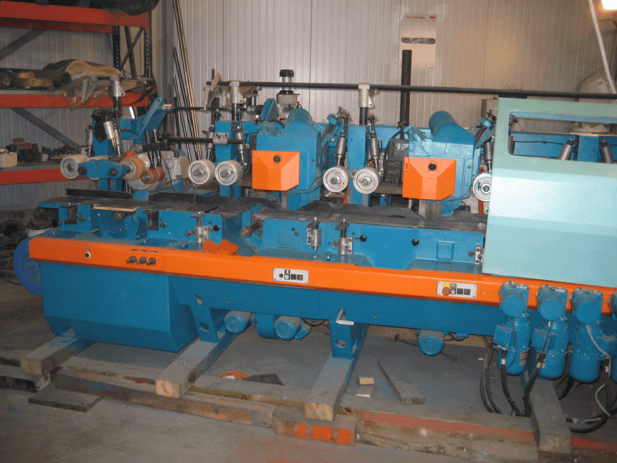 Prikaz stroja WEINIG / DIMTER U23 sprijeda