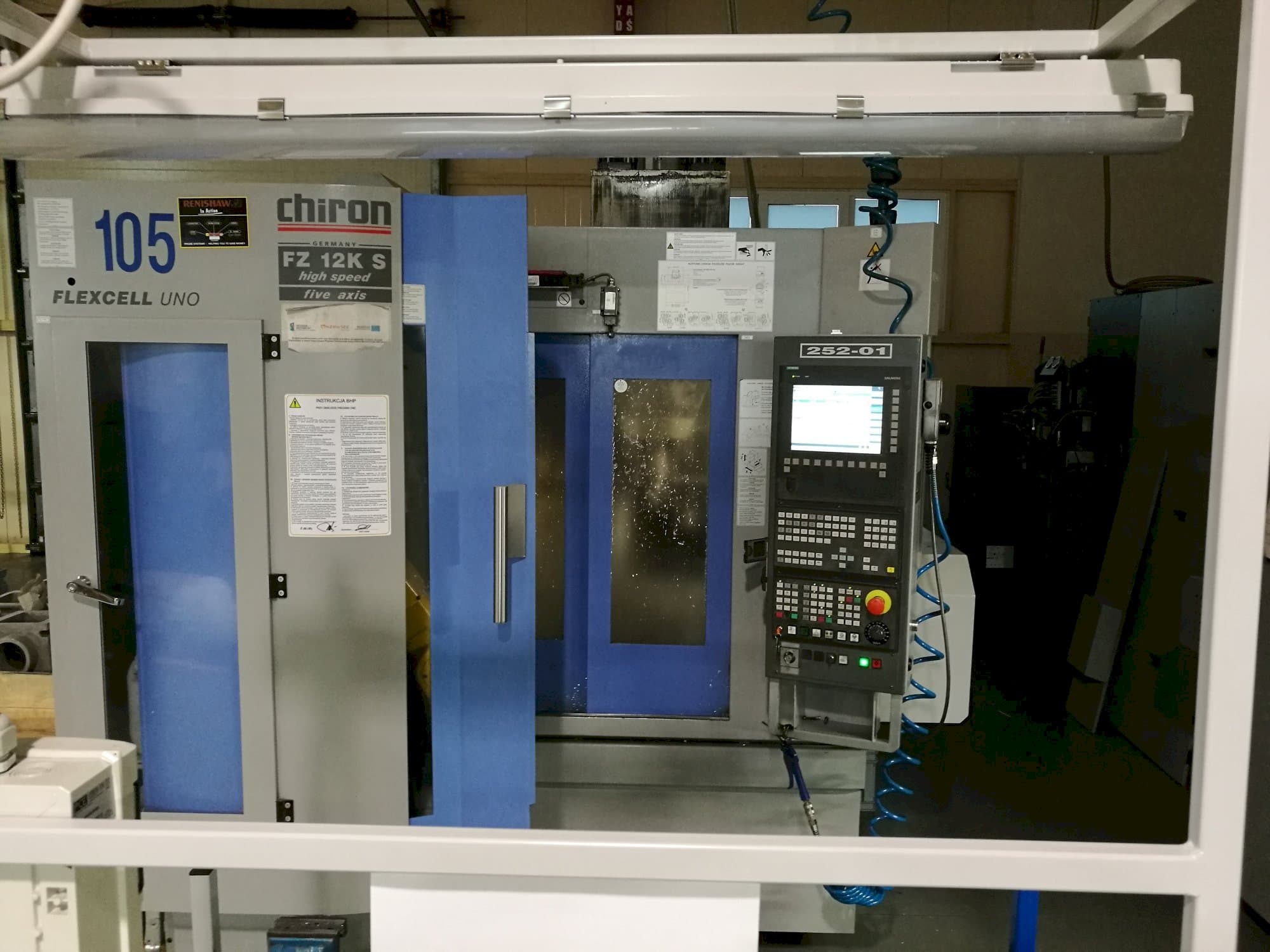 Prikaz stroja CHIRON FZ 12 KS sprijeda