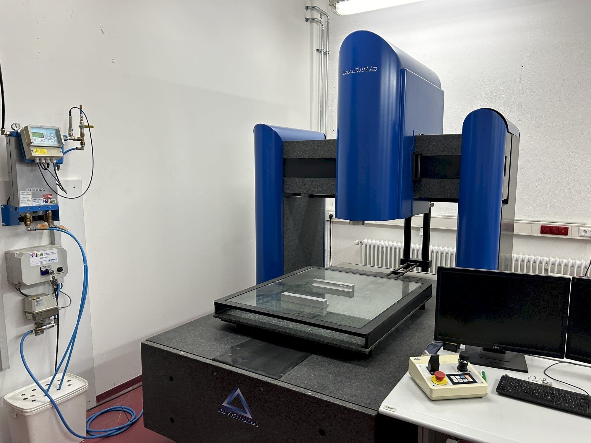 Prikaz  stroja MYCRONA Magnus BL  sprijeda