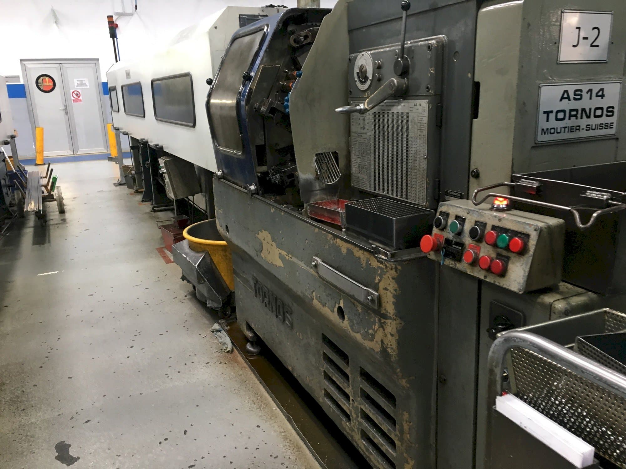 Prikaz stroja Tornos-Moutier Suisse AS 14 sprijeda