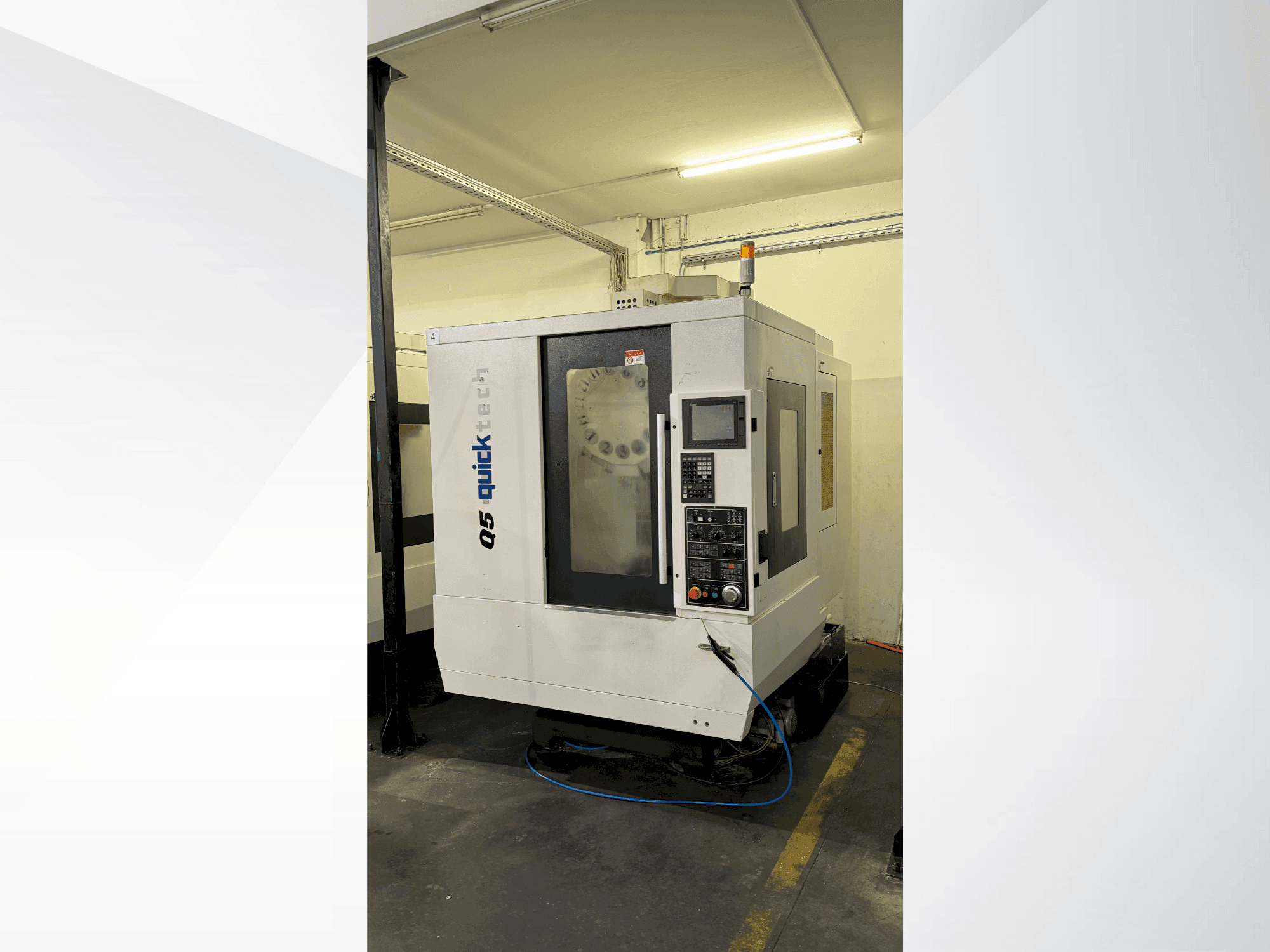Prikaz stroja Quick-Tech Q5 sprijeda
