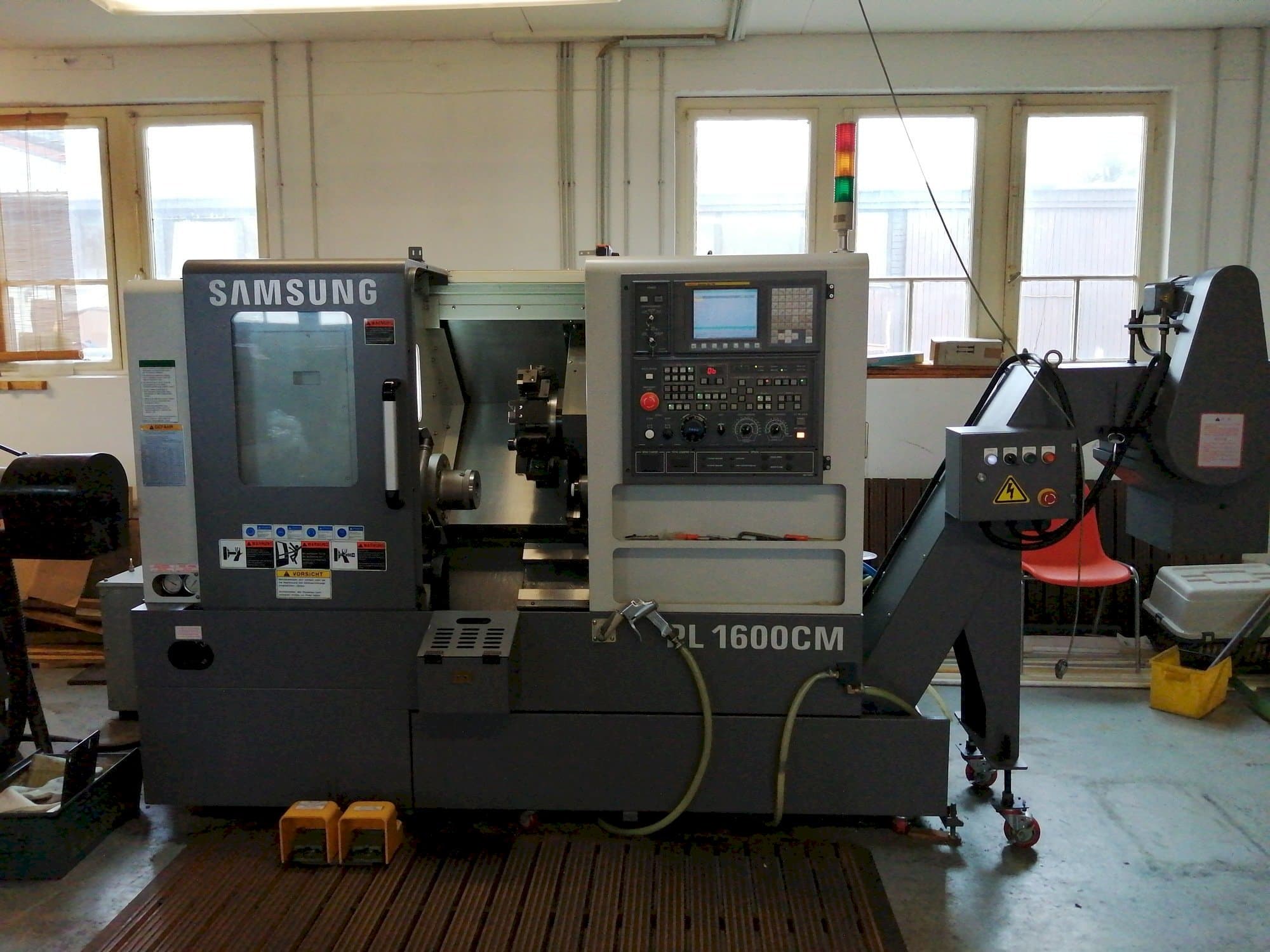Prikaz stroja Samsung PL1600CM sprijeda
