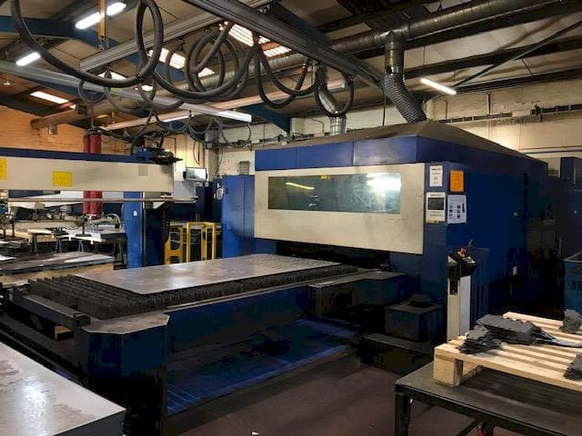 Prikaz stroja Trumpf Traumatic L 3050 sprijeda